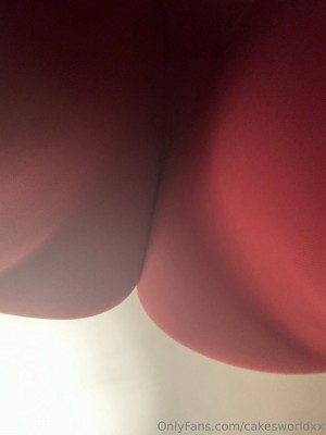 Cakesworldxx Photo #20