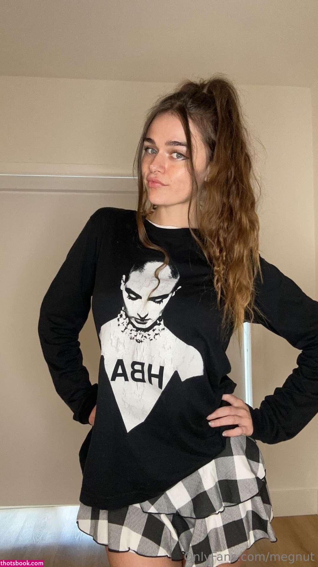 Megan Guthrie Photo #1106