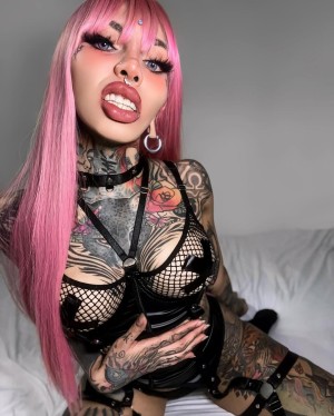 Divinajuventu Photo #3