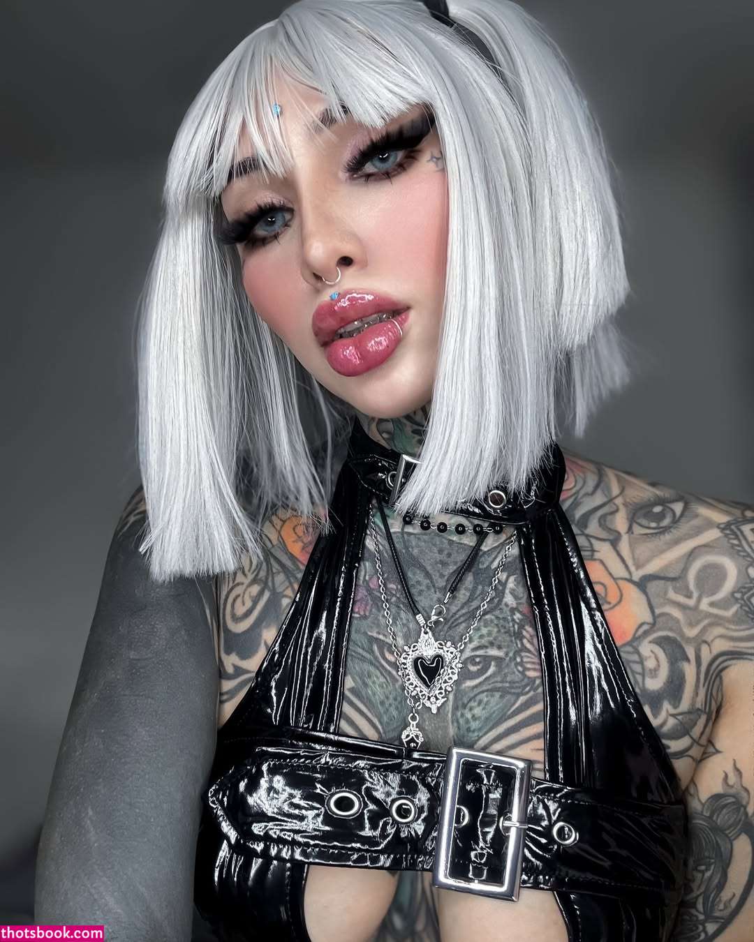 Divinajuventu Photo #10