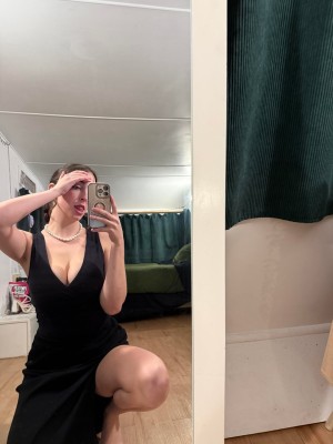 Kate Anderson Photo #11