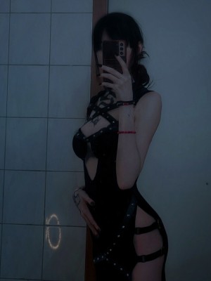 Sm0ltiddym0thgf Post #1