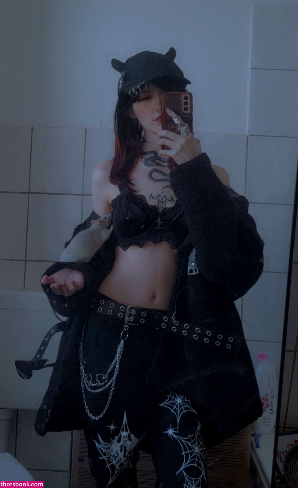 Sm0ltiddym0thgf Photo #22