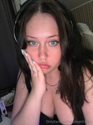 cutegirlnyxx Photo #2