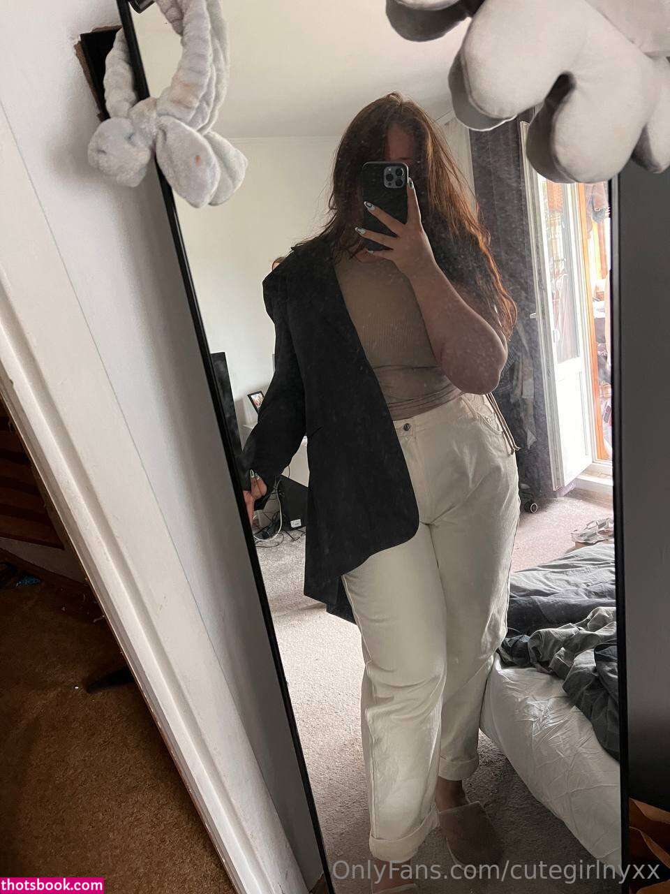 cutegirlnyxx Photo #16