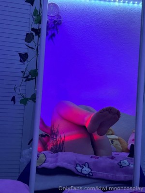 kiwiimooncosplay Photo #7