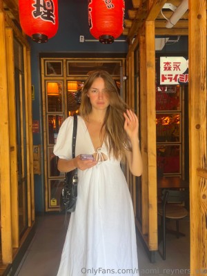 Naomi Reyner Photo #10