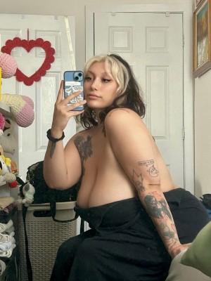 lilpochaco Photo #63