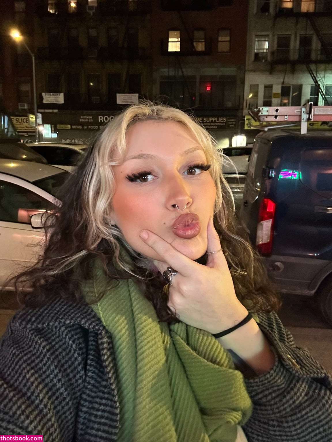 lilpochaco Photo #66