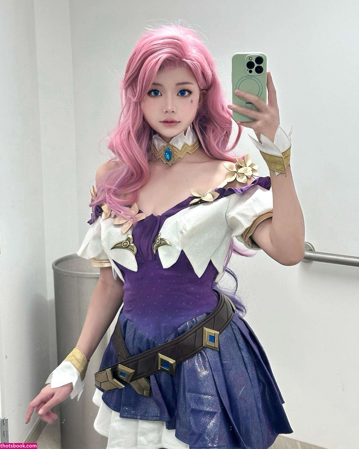 iceyyyzhou Photo #11