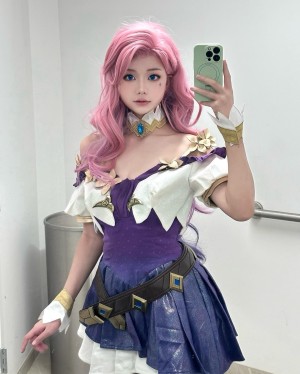 iceyyyzhou Photo #11