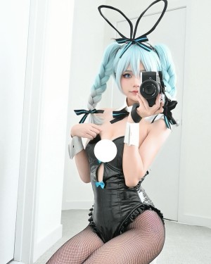 iceyyyzhou Photo #16