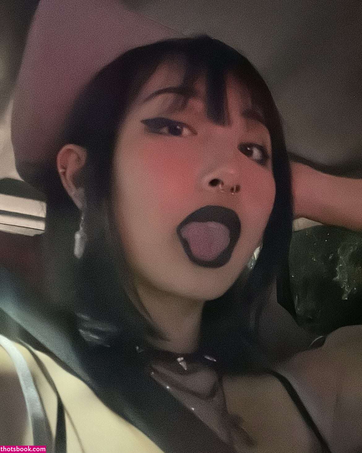 ilovekrobus Photo #20