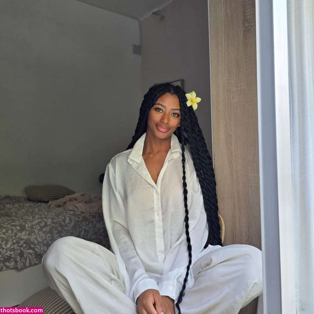 Jessica Nahomy Photo #6