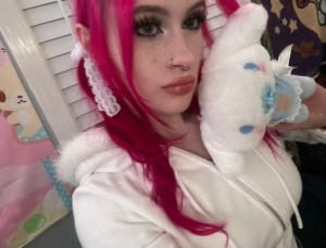 urpinkproblem Photo #30