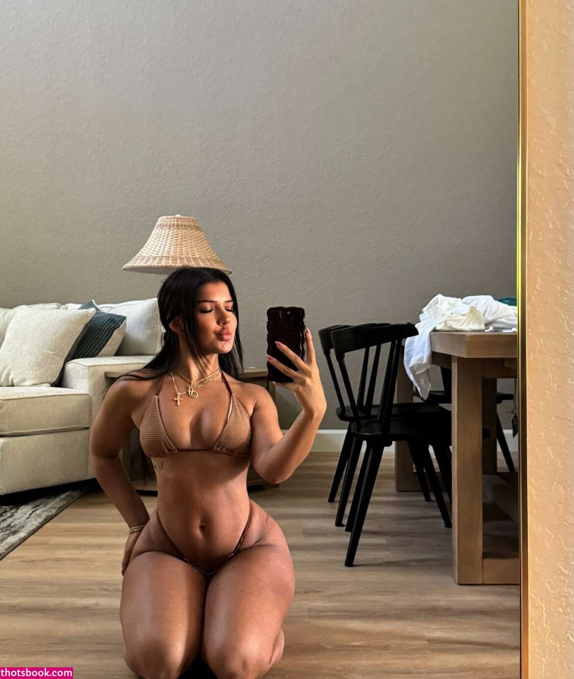 Johnna Victoria Photo #9