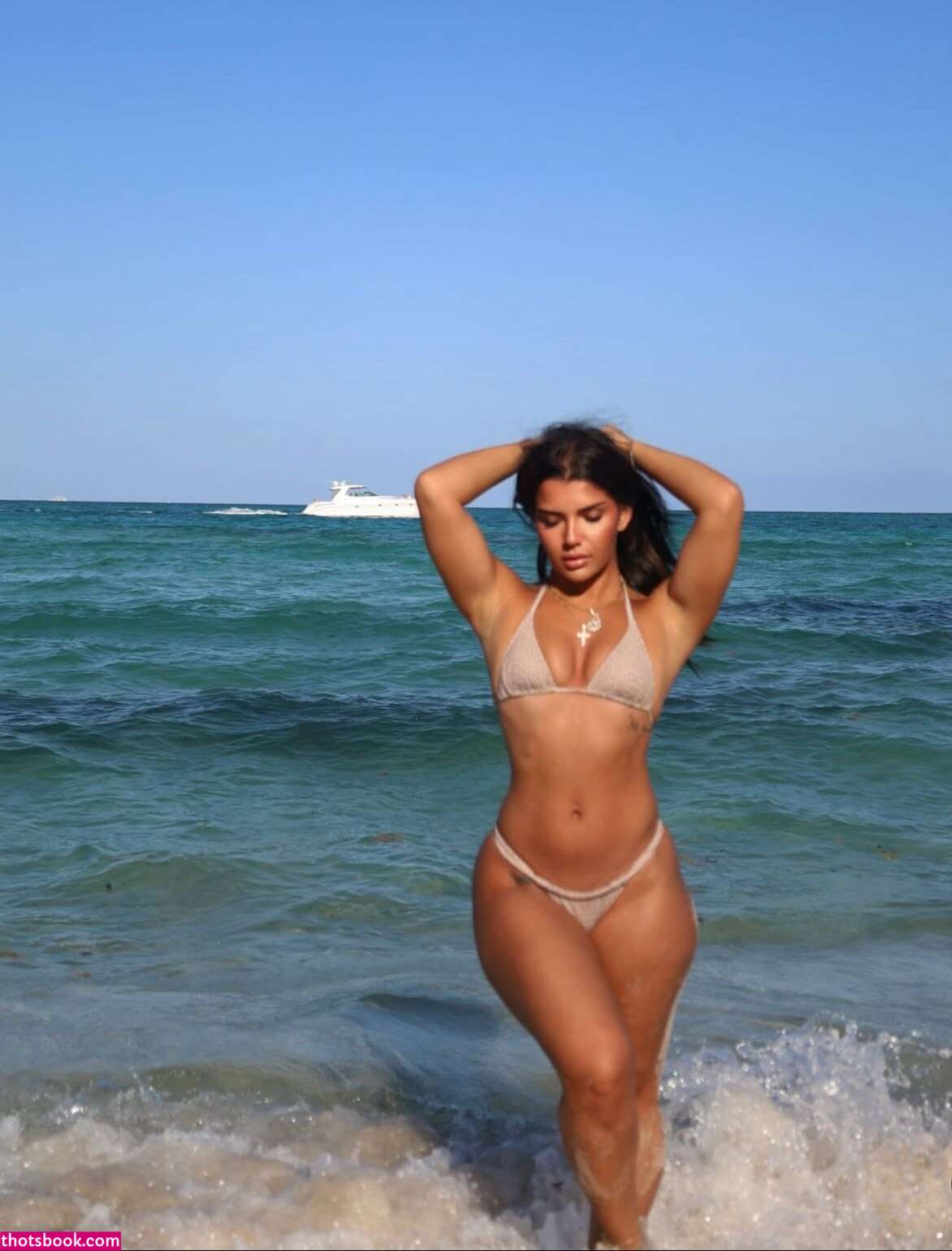 Johnna Victoria Photo #17