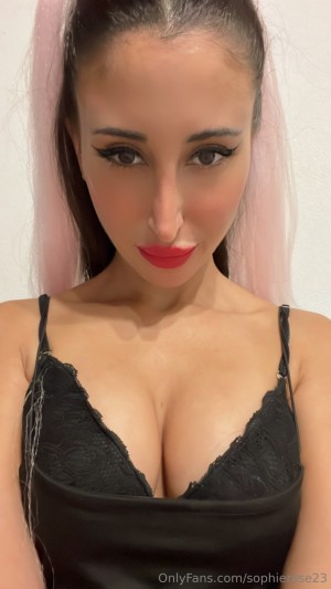 sophierose23 Photo #1