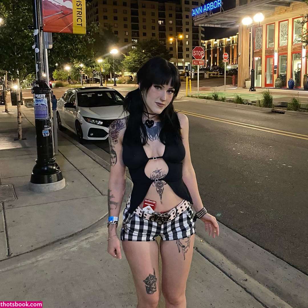 1111claire1111 Photo #9