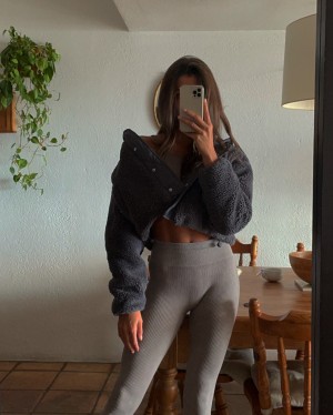 Alice Llenas Photo #12