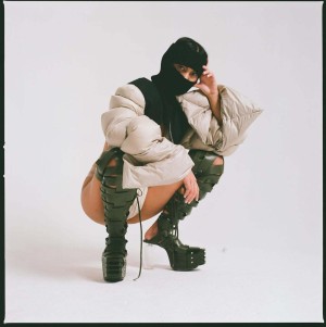 Amanda Sebastian Photo #6