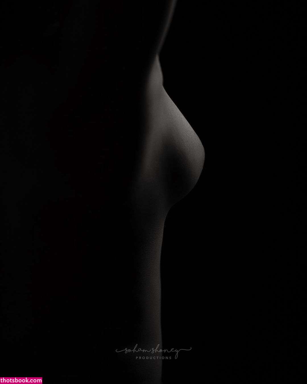 Divya Muraleedharan Photo #31