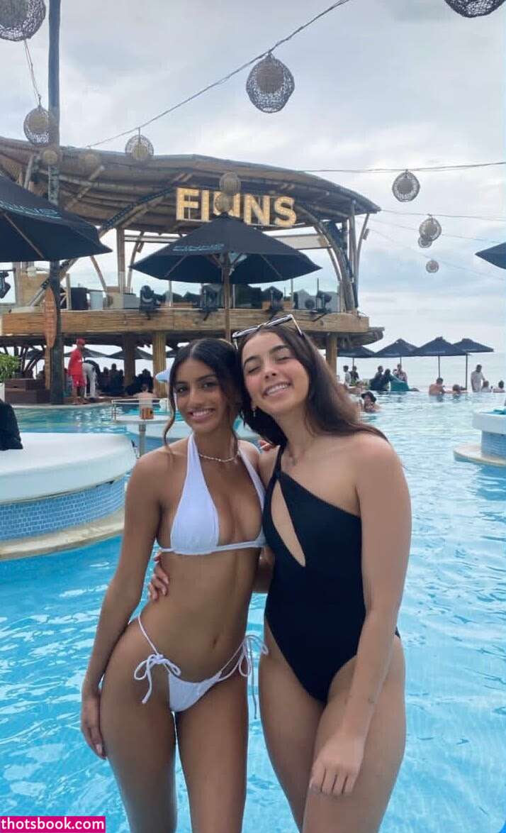 Diya Sharma Photo #10