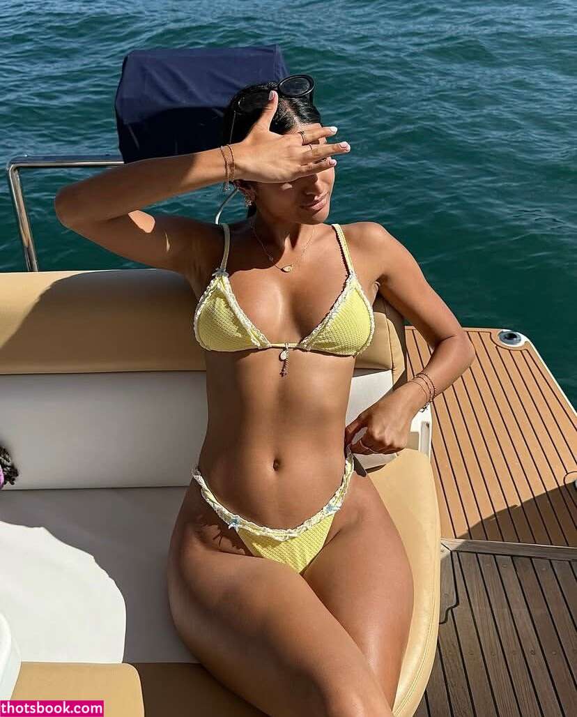 Diya Sharma Photo #21