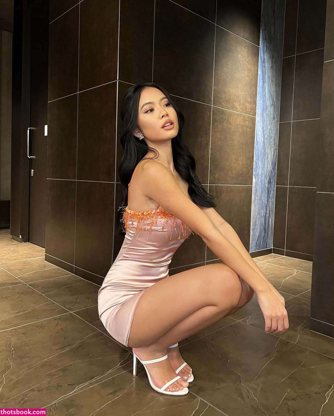 Elena Tsushima Photo #2