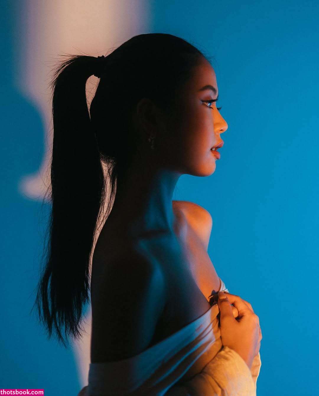 Elena Tsushima Photo #8