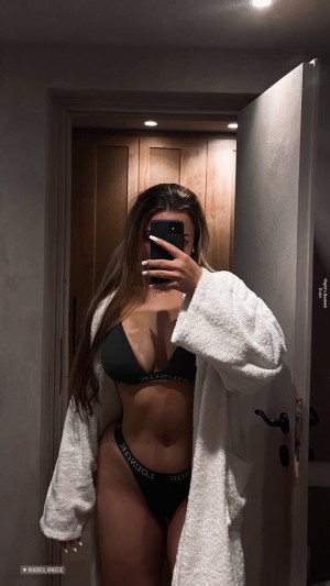 Madeleine 1912 Photo #1