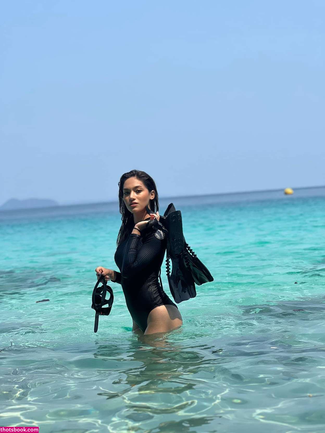 Vanessa Wenk Photo #11