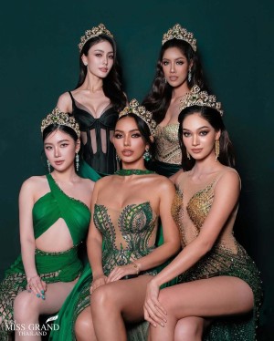 Vanessa Wenk Photo #2