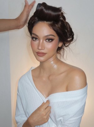 Vanessa Wenk Photo #28