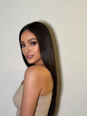 Vanessa Wenk Photo #30