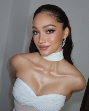 Vanessa Wenk Photo #46