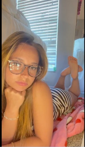 brattyqueenjean Photo #19