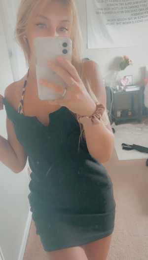 Kaitlyn Carothers Photo #7