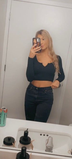 Kaitlyn Carothers Photo #15