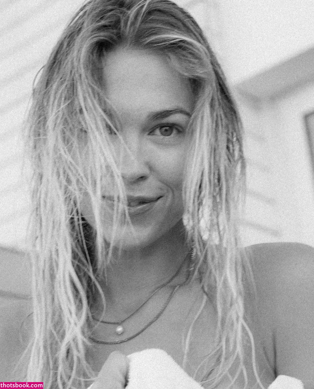 Lena Schwender Photo #21