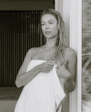 Lena Schwender Photo #19