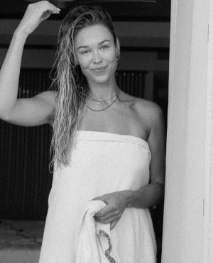 Lena Schwender Photo #20