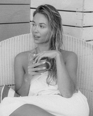 Lena Schwender Photo #22