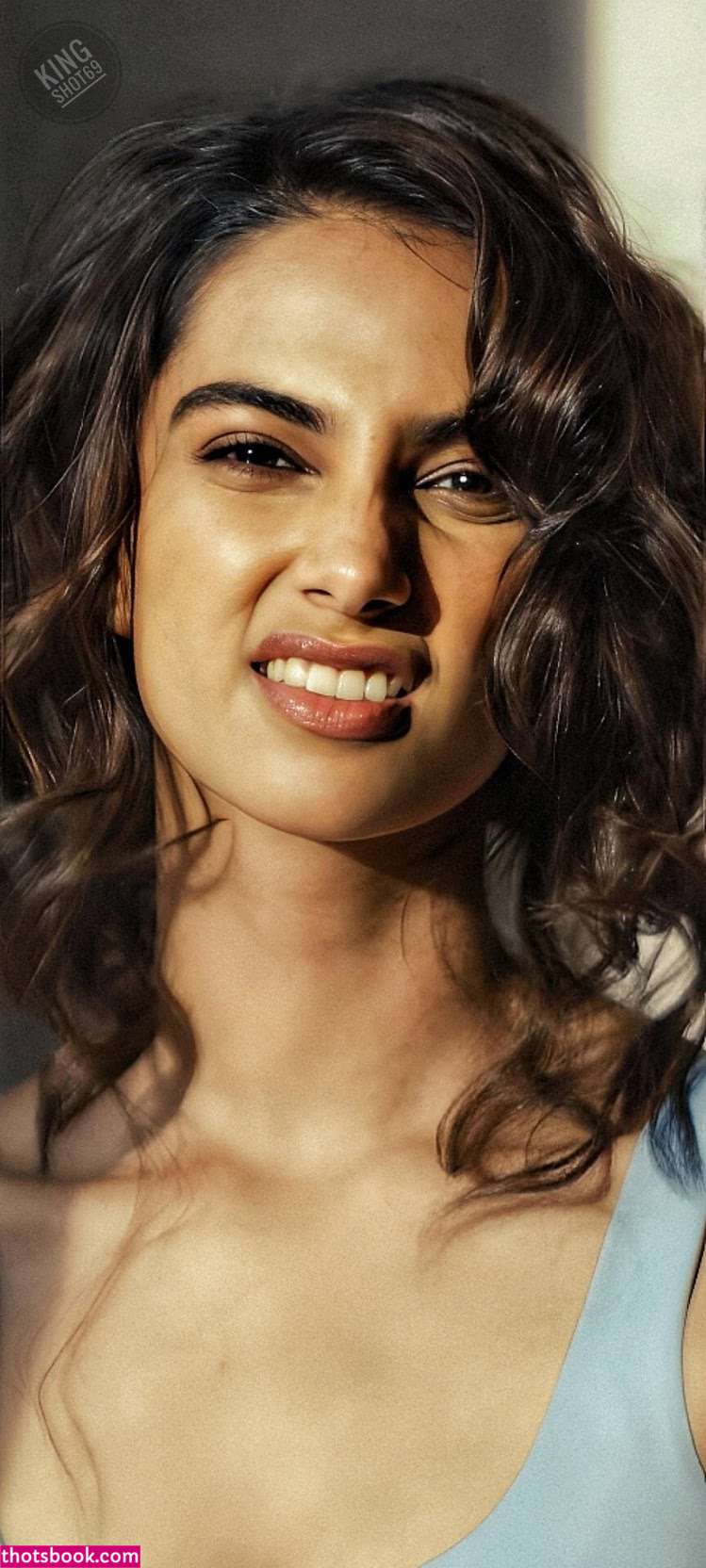 Meenakshi Chaudhary Photo #6