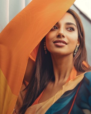 Meenakshi Chaudhary Photo #27