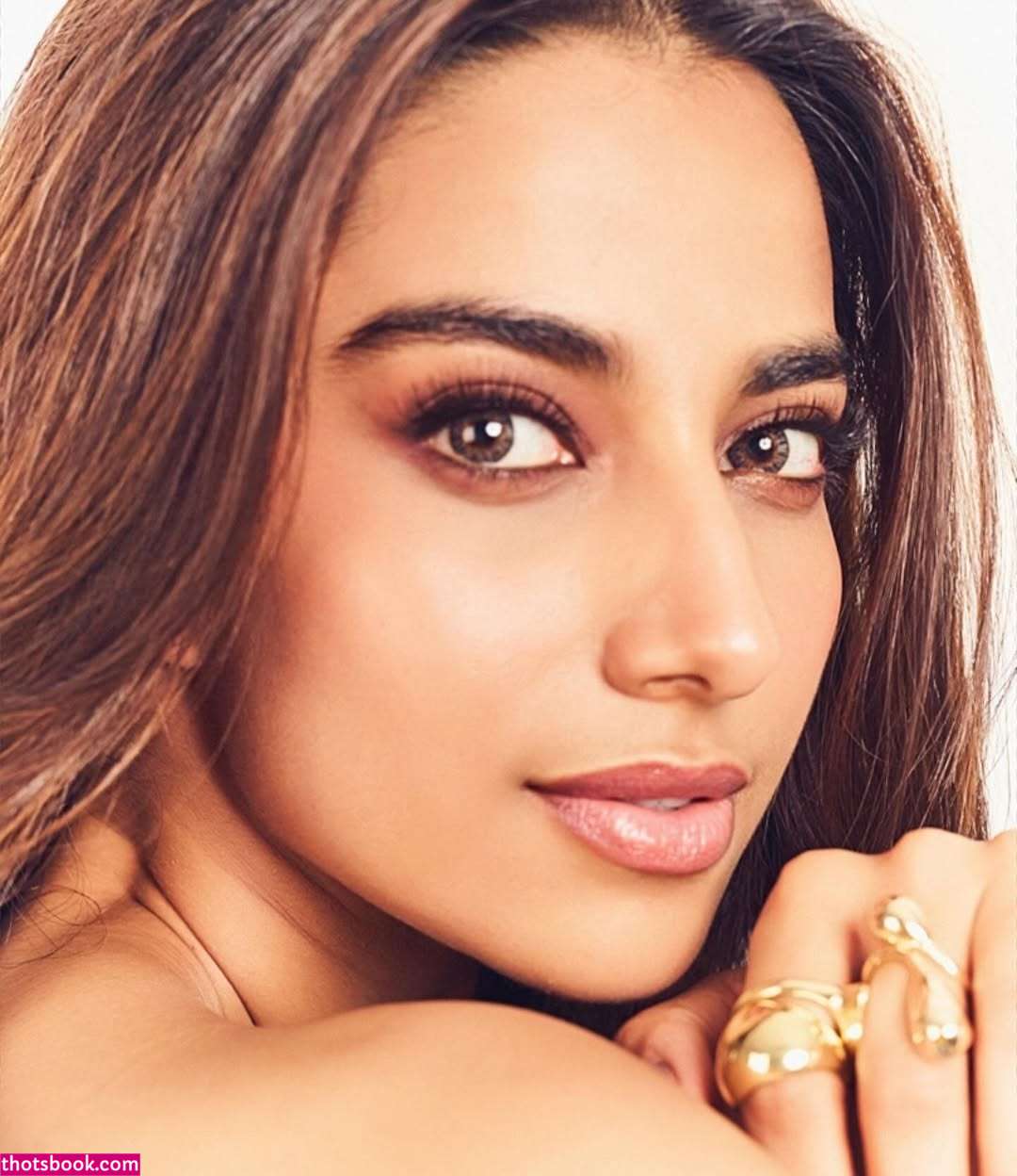 Meenakshi Chaudhary Photo #41