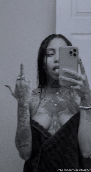misstwiggyy Photo #5