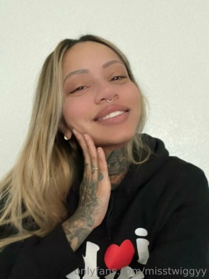 misstwiggyy Photo #26