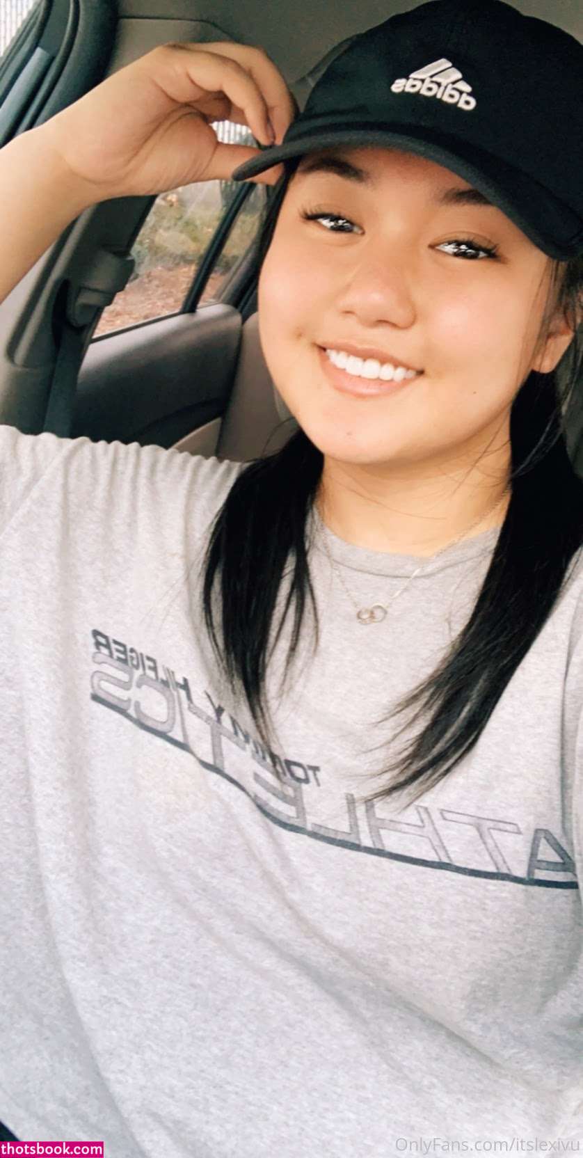 peachykaix Photo #36