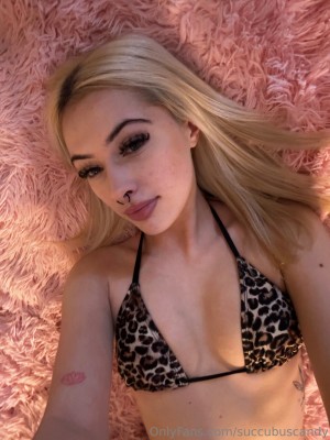 succubuscandy Photo #35